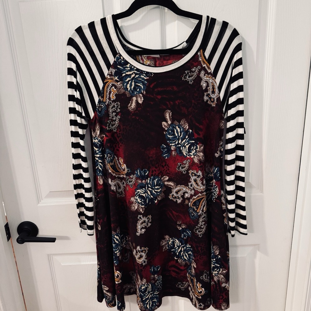 Filly Flair T-shirt Dress Black & White Sleeve Floral A-line Flare Grunge Sz S